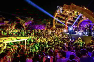 Malta: Natklub og poolfestpas