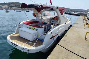 Malta: Private Comino Boat Tour with Wine and Platter