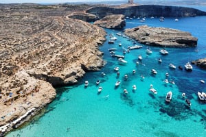 SerenityBoatChartersMalta: Blue Lagoon, Comino, Gozo en zeegrotten