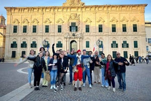 ヴァレッタの罪深い秘密 - 血、宝物、そして娼婦