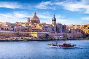 Sliema: Scenic Coastal & Harbour Cruise w/Lunch & Transport