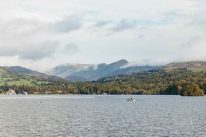 Da Manchester: Tour in autobus del Lake District e crociera a Windermere