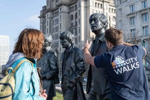 Liverpool: Tour guidato a piedi dei Beatles e del Waterfront