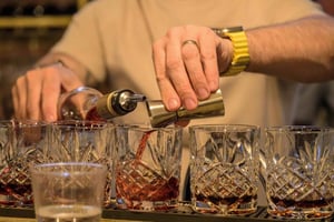 Manchester: Private Cocktail Masterclass with Dinner