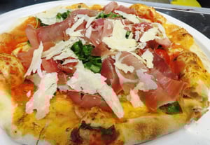 Celebrities Gold Pizzeria