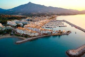Från Malaga: Privat guidad tur i Marbella, Mijas, Banús