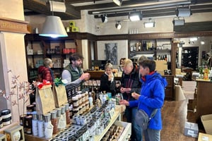 Marbella: Rondleiding door de oude binnenstad met tapas en wijn