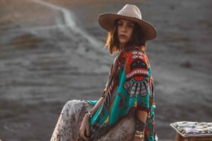 Agafay Tour: Solnedgang, middag, kameltur, firehjuling og ildshow