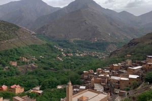 マラケシュから：アトラス山脈とアガファイ砂漠への日帰り旅行