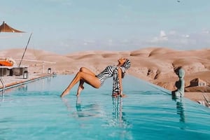 Marrakech: Agafayn aavikko-illallinen musiikin ja tulishow'n kera.