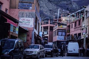 Марракеш: Однодневная экскурсия в Атласские горы Имлиль с обедом