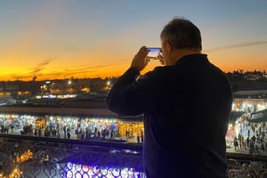 Marrakech: Medina-besøk med utsikt fra taket og tradisjonell servering