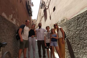 Marrakech : Balade en chameau et en quad dans le désert d'Agafay, avec dîner-spectacle.