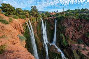 De Fez a Marrakech: 2 días con campamento de lujo y excursión por el desierto.