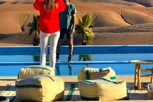 Mönkijä ja lounas & uima-allas aavikolla Marrakech Agafayssä