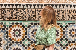 マラケシュ：アガファイ砂漠でラクダ乗り、ディナー、ファイヤーショーをお楽しみください