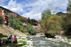 Marrakech: cascadas de Ourika, montañas del Atlas, guía + almuerzo