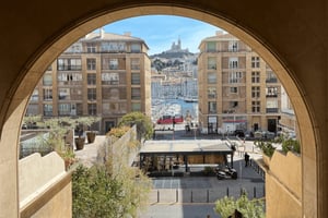 Discovering the flavors and colors of Marseille