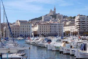 Marseille: Christmas Market Walking Tour