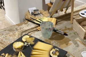 Marseille: Painting workshop and cheese and wine tasting