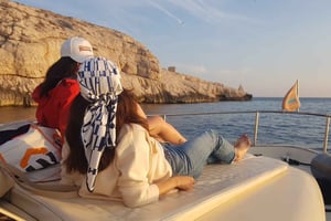 Marseille: Sunset Boat Cruise with Buffet and Organic Wine
