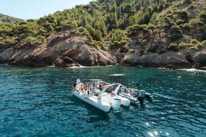 Marseille: Sunset Boat Cruise with Rosé Wine & Snacks