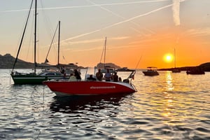 Marseille: Sunset Catamaran Tour with Stand-up Paddle & Wine