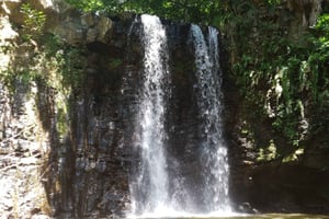 Gris Gris: kustwandeling en waterval – begeleide natuurervaring