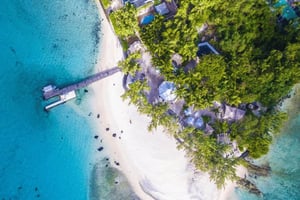 イル・オー・ドゥ・ココス 1 日オールインクルーシブ パッケージ