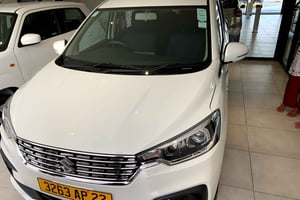 MRU Airport or Port: Roundtrip Transfer to any Hotel