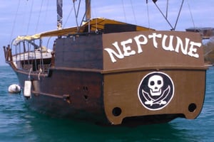 Piratbådtur til Ile Aux Cerfs Island