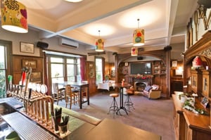 No 4 Bar Restaurante e Bar