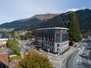 Ramada Queenstown Central