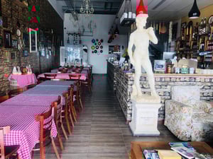 Giovanni's Restaurant and Pizzeria