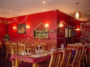 Phuthai Esarn レストラン