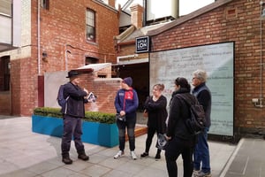 Melbourne: Gangsters, Brothels and Lolly Shops Tour