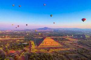 CDMX: Teotihuacan Hot Air Balloon with Breakfast