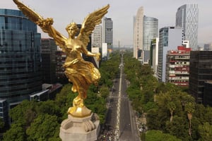 Mexico City: City Tour from Chapultepec Park to the Reforma Boulevard