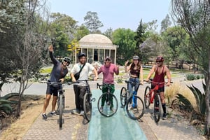 CDMX:Descubre las joyas secretas de Chapultepec en Bicicleta