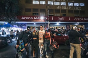 Mexico City: Lucha Libre Experience with a Journalist