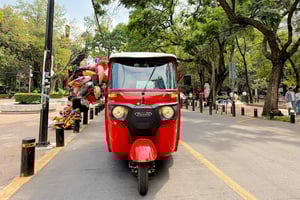 Mexico City: Tuktuk Tour – Roma Condesa