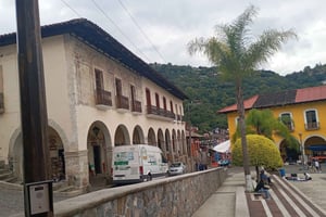 Puebla: San Pablito Amate Paper and Coffee Tour