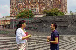 UNAM: Murals & Revolution