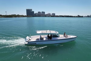 #1 Privat bådtur og 1 times gratis leje af jetski i Miami