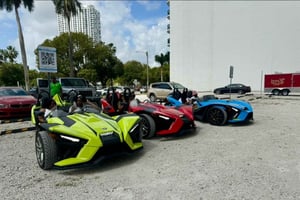 Polaris Slingshot asequible - ¡30 minutos gratis!