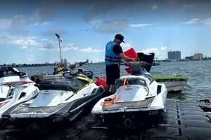 Todos los accesos de Bill Bird Marina - Alquiler de motos acuáticas y yates