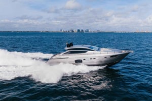 Luksuriøs privat yachtutleie 70' + 2 jetski