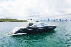 Miami: 2025 Axopar 37 Brabus Edition Boat Rental