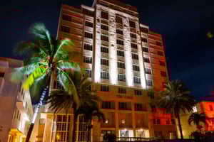 Майами: Призраки, улюлюканье и пьяный паб-тур