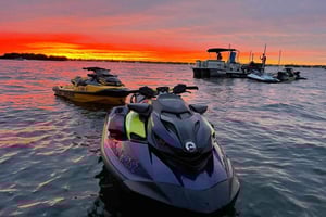 Skutery wodne w Miami: przeżyj niezapomnianą wodną zabawę!